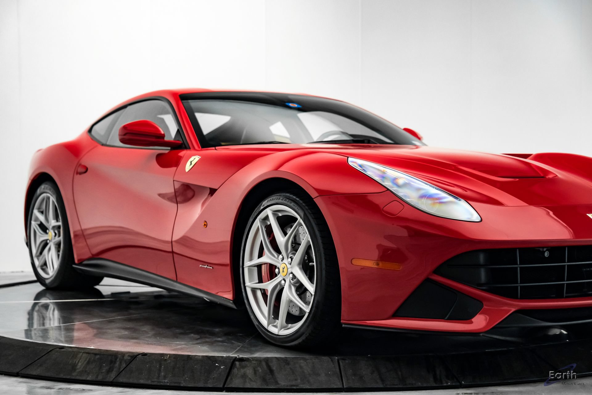 Used 2017 Ferrari F12 Berlinetta RWD image 24