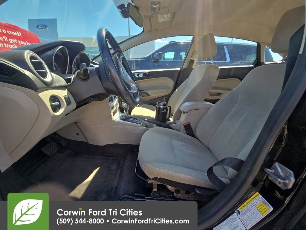 Used 2016 Ford Fiesta SE w/ Cold Weather Package FWD image 5