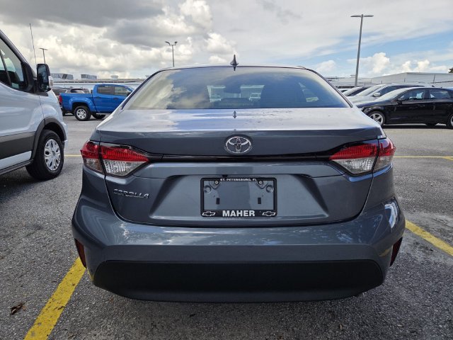 Used 2023 Toyota Corolla LE FWD image 4