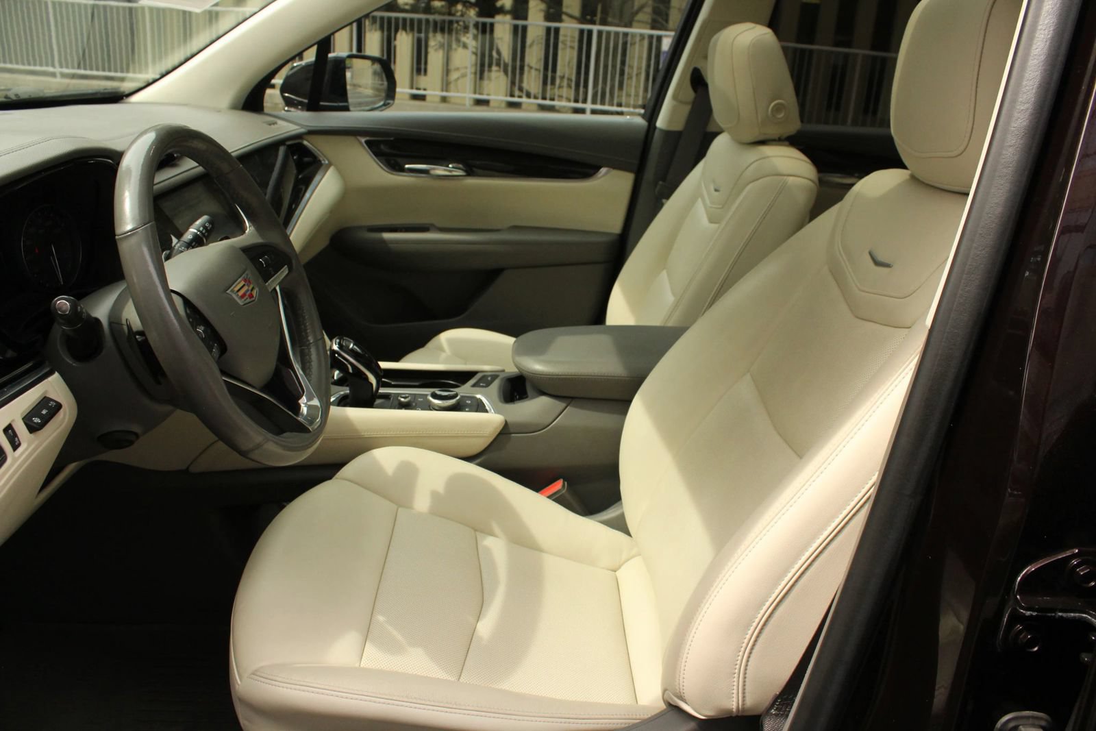 Used 2021 Cadillac XT6 Premium Luxury FWD image 14