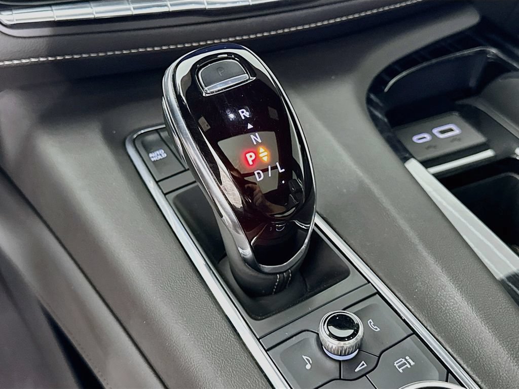 Used 2023 Cadillac Escalade Sport w/ Touring Package AWD/4WD image 21