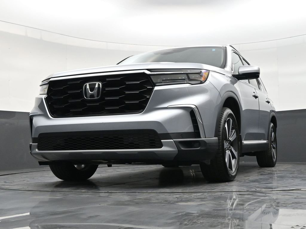 Used 2023 Honda Pilot Touring image 28