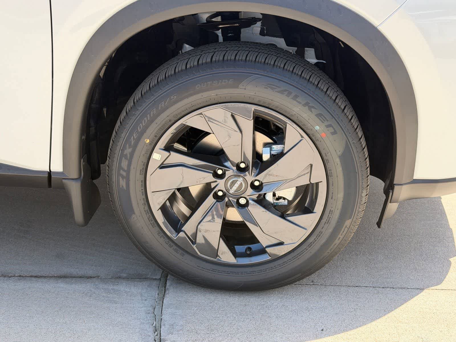 New 2026 Nissan Rogue SV FWD image 11