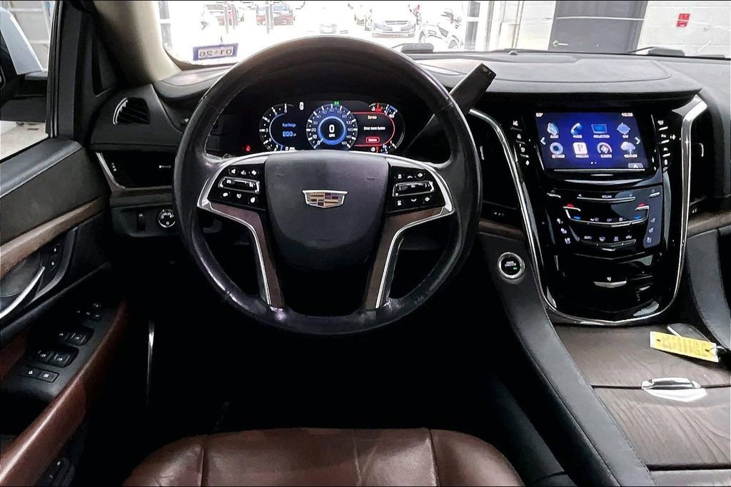 Used 2016 Cadillac Escalade Premium image 7