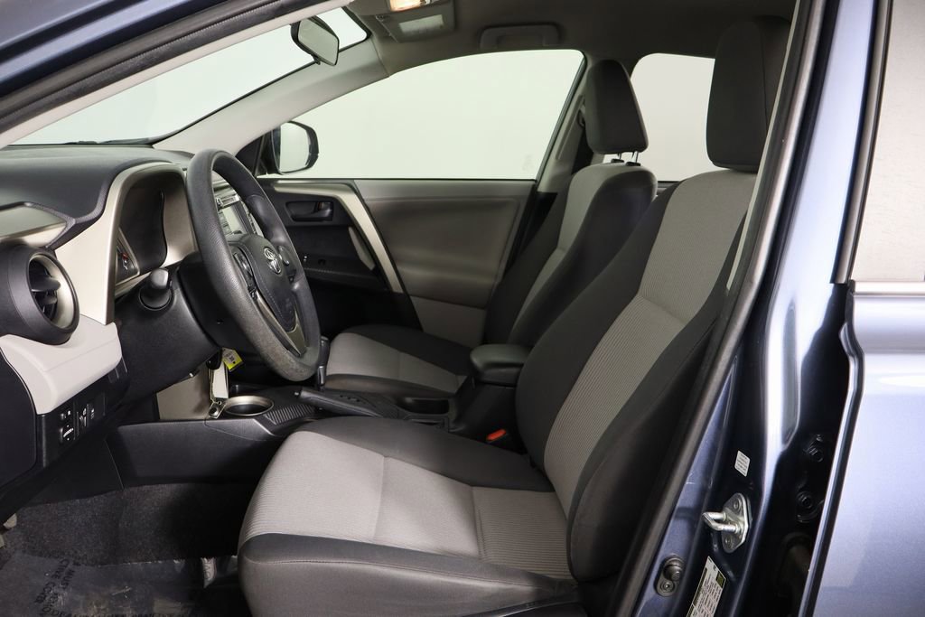 Used 2013 Toyota RAV4 LE image 15