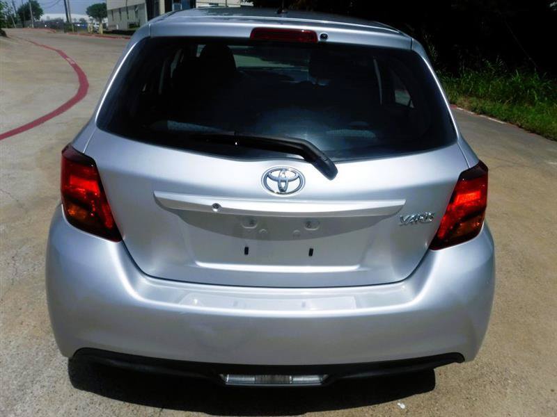 Used 2015 Toyota Yaris L FWD image 16