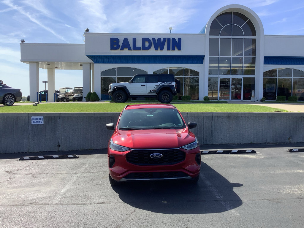 Used 2024 Ford Escape ST-Line w/ Tech Pack #1 image 2