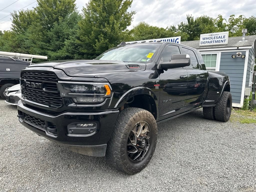 Used 2022 RAM 3500 Limited AWD/4WD image 4