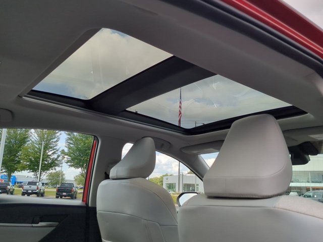 Used 2025 Toyota Camry XLE image 27