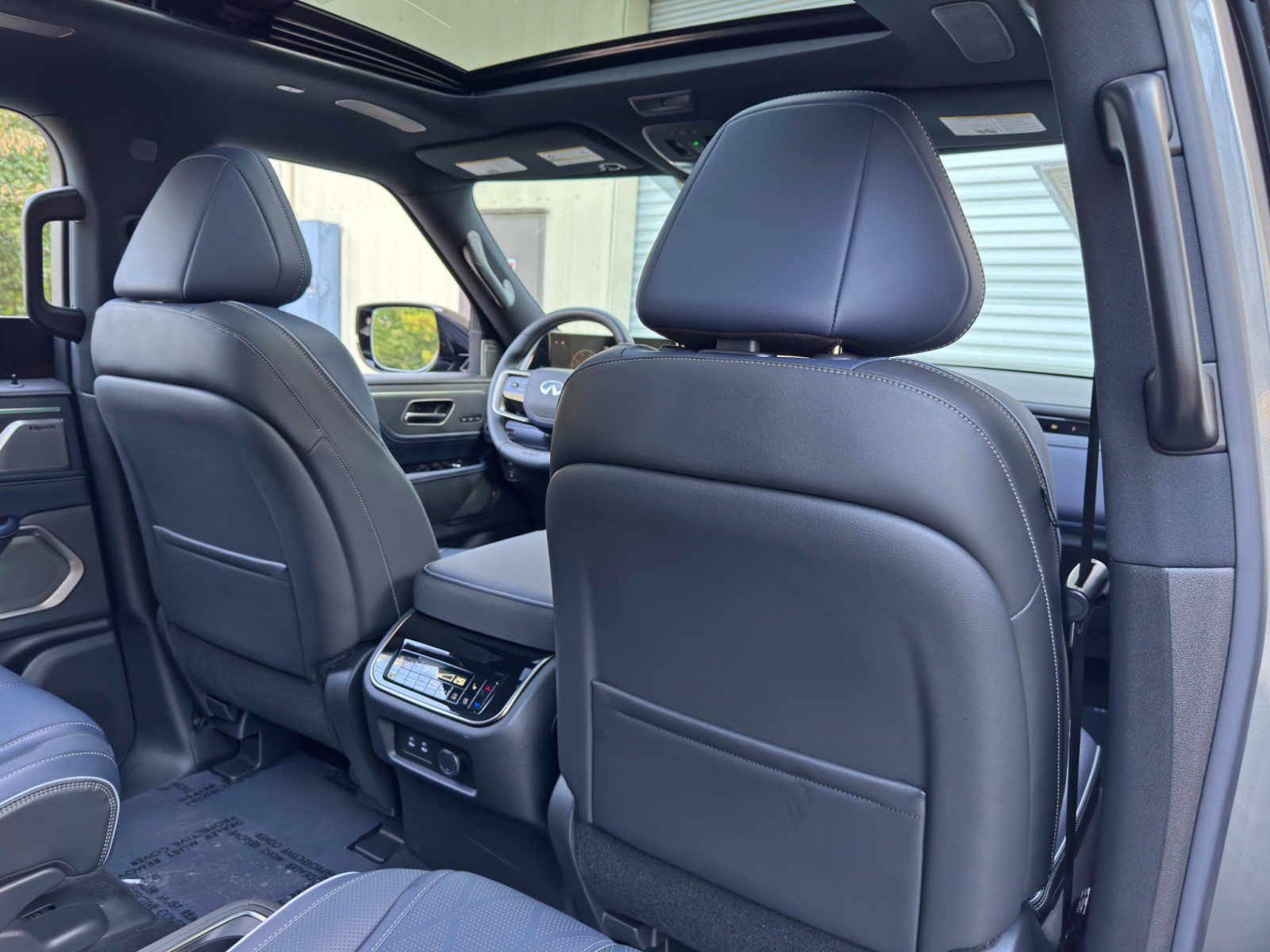 Used 2026 INFINITI QX80 4WD image 38