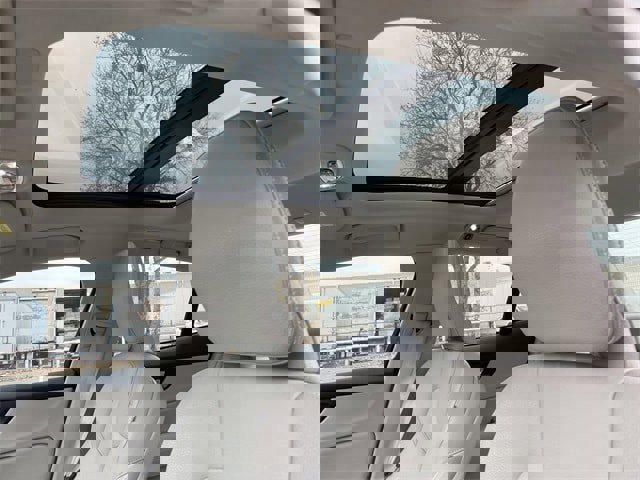 Used 2020 Volvo S60 T5 Momentum image 22