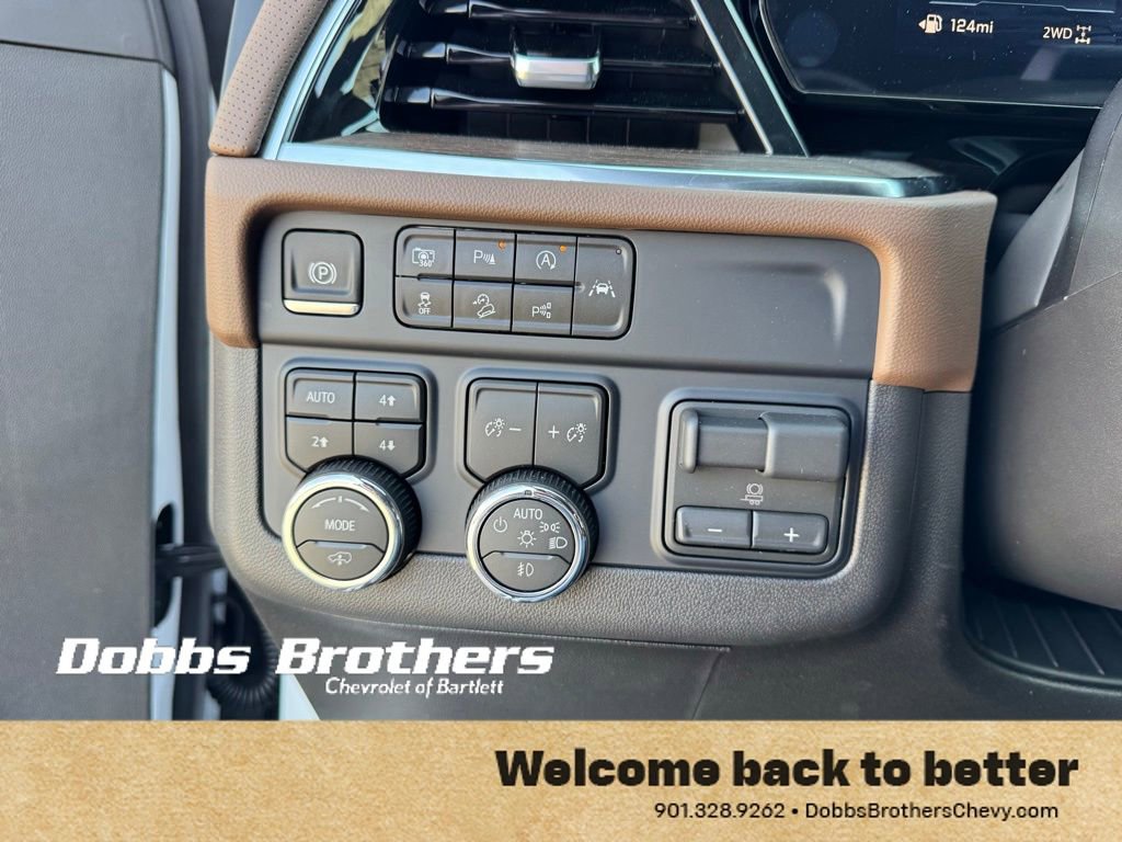 New 2026 Chevrolet Suburban High Country AWD/4WD image 12