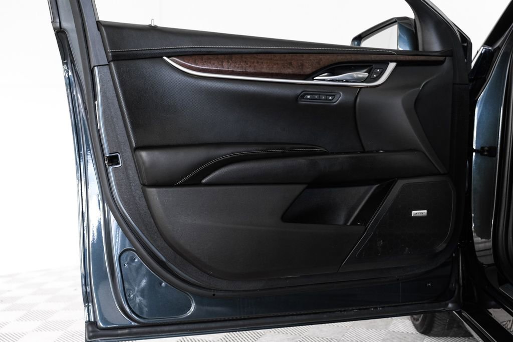 Used 2019 Cadillac XTS Luxury image 40