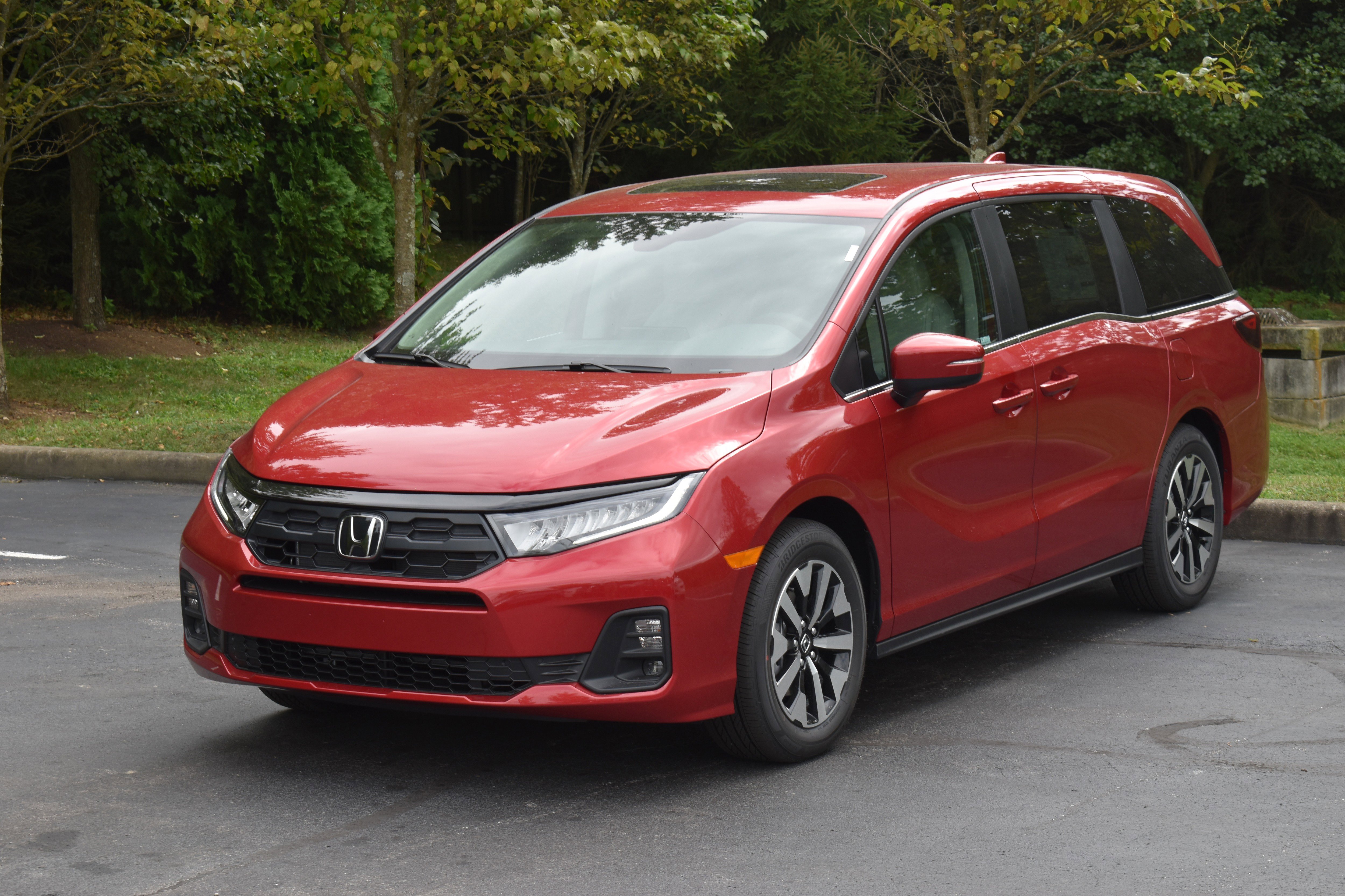 New 2026 Honda Odyssey EX-L image 3