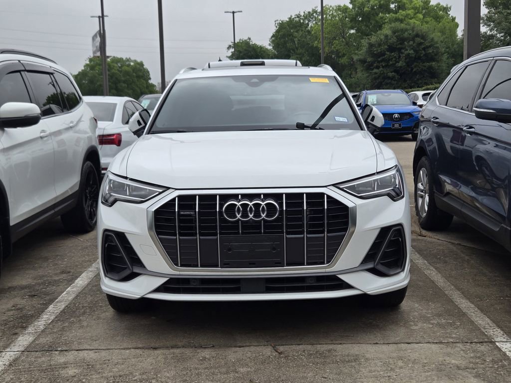 Certified 2024 Audi Q3 2.0T Premium Plus AWD/4WD image 4