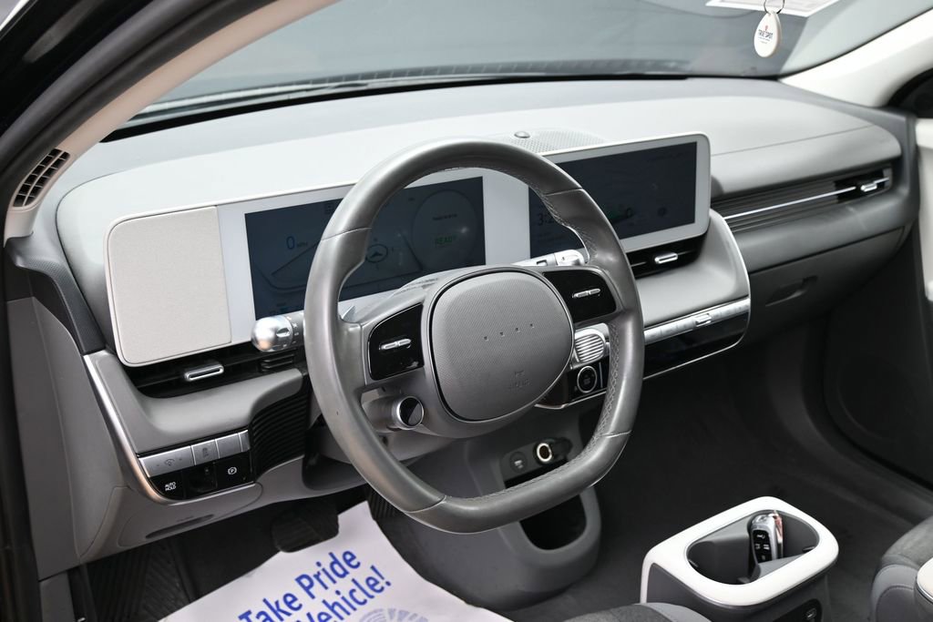 Used 2023 Hyundai Ioniq 5 SE w/ Cargo Package RWD image 17
