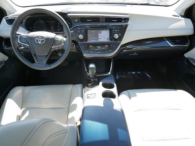 Used 2015 Toyota Avalon Limited w/ Technology Package image 12