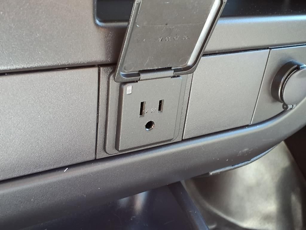 Used 2020 Chevrolet Express 3500 Work Van w/ Driver Convenience Package image 17