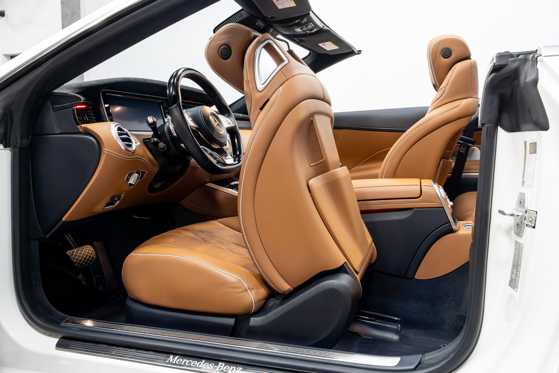 Used 2017 Mercedes-Benz S 550 Cabriolet image 35