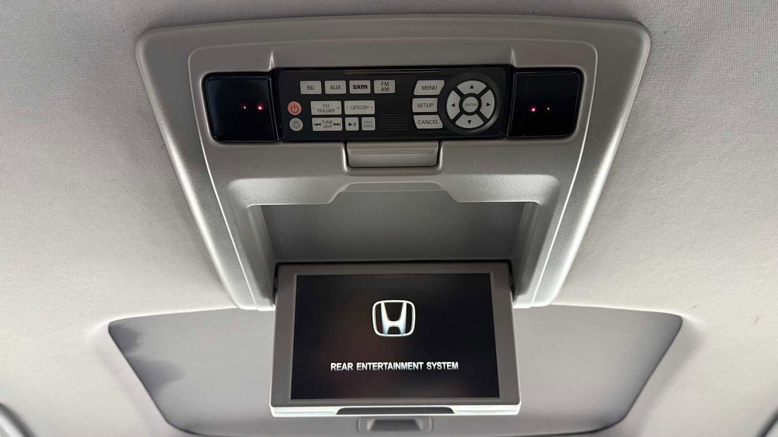 Used 2017 Honda Pilot Elite image 10