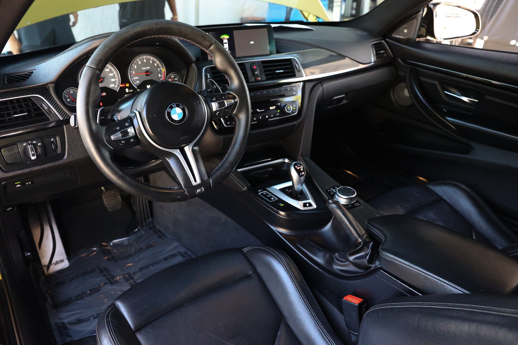 Used 2020 BMW M4 Coupe w/ Competition Package RWD image 6