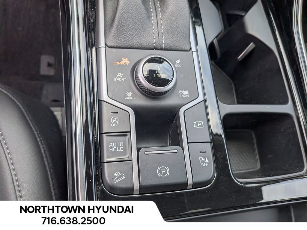 Used 2023 Kia Sorento SX AWD/4WD image 16