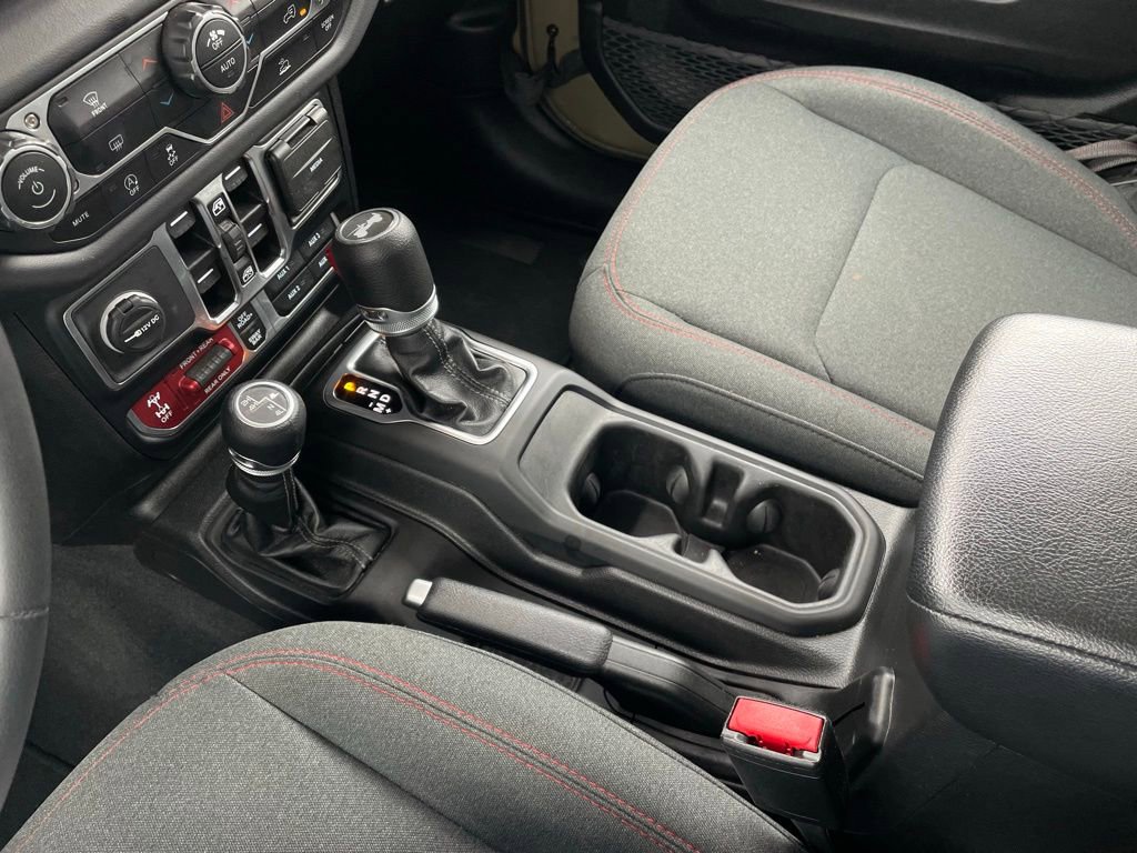 Used 2025 Jeep Wrangler Unlimited Rubicon image 20