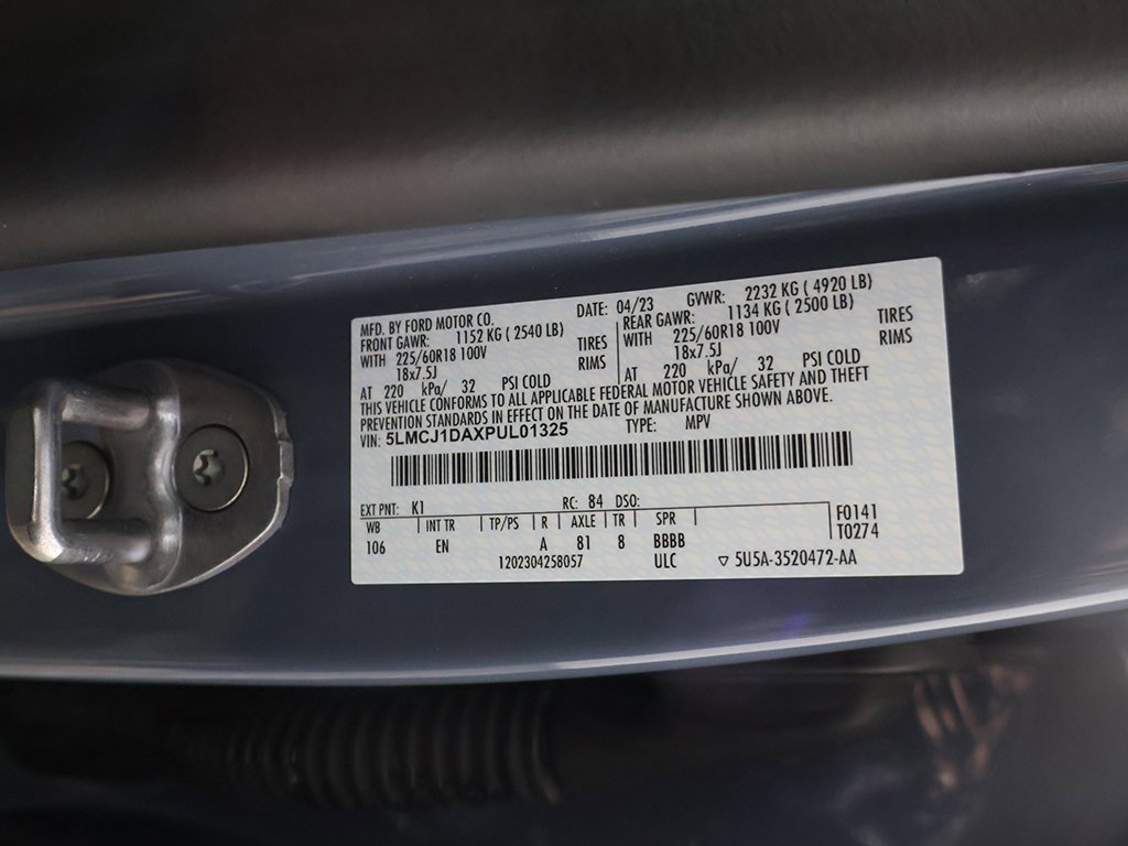 Used 2023 Lincoln Corsair AWD w/ Towing Package image 44