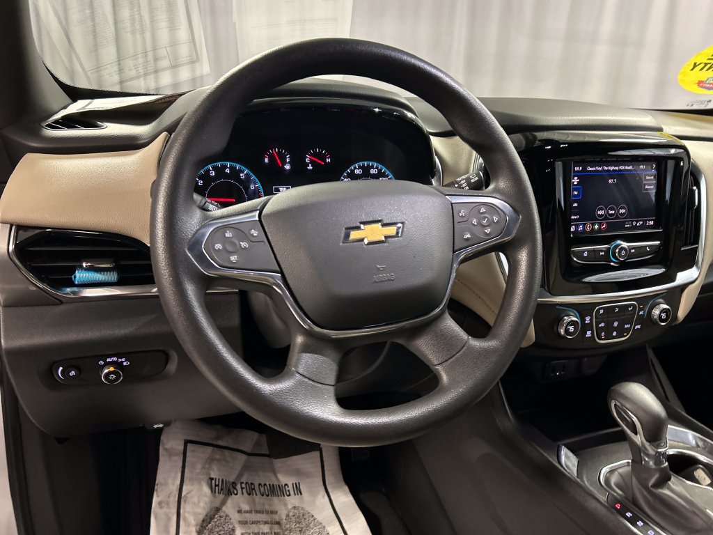 Used 2023 Chevrolet Traverse LS FWD image 14