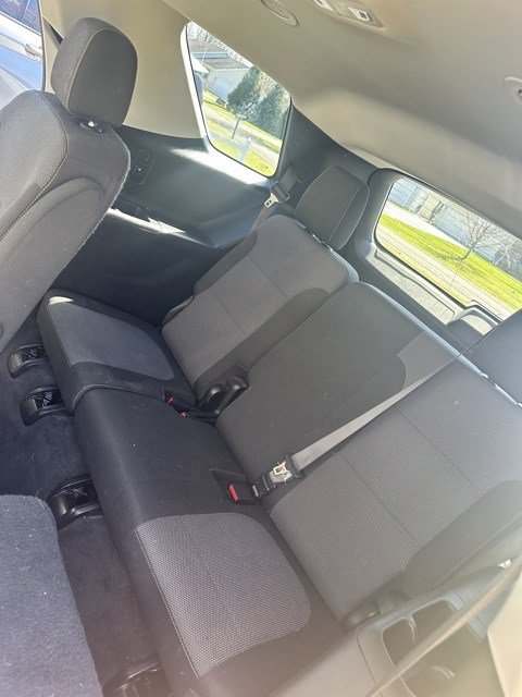 Used 2020 Chevrolet Traverse LT image 13