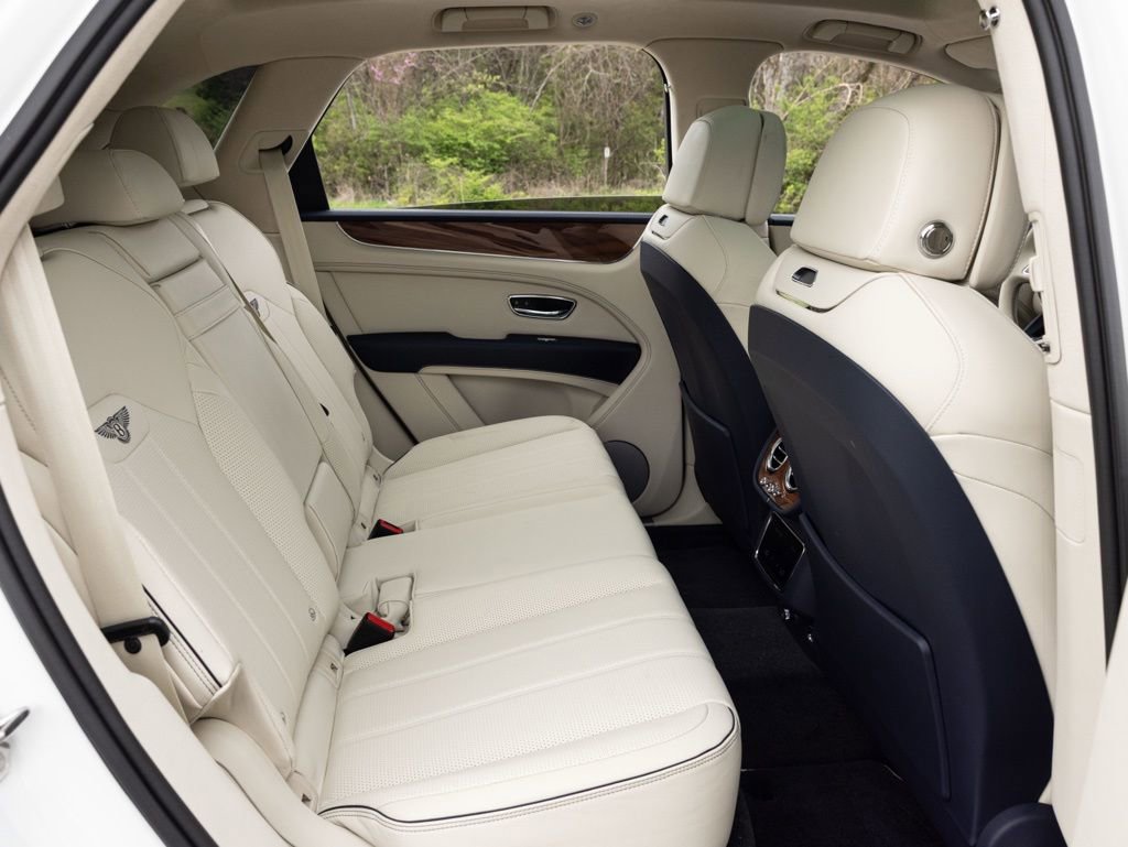 Used 2024 Bentley Bentayga image 71