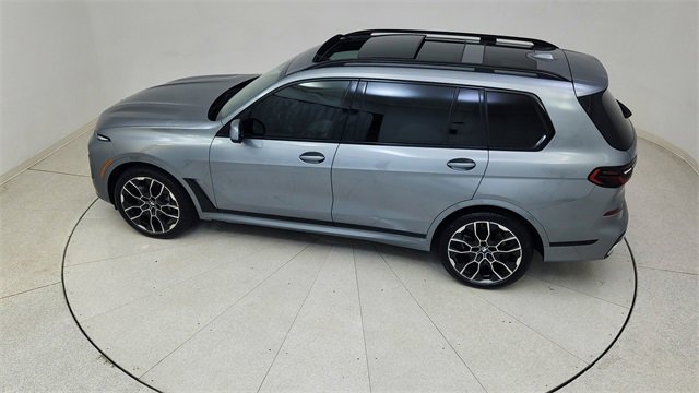 Used 2023 BMW X7 xDrive40i w/ M Sport Package image 87