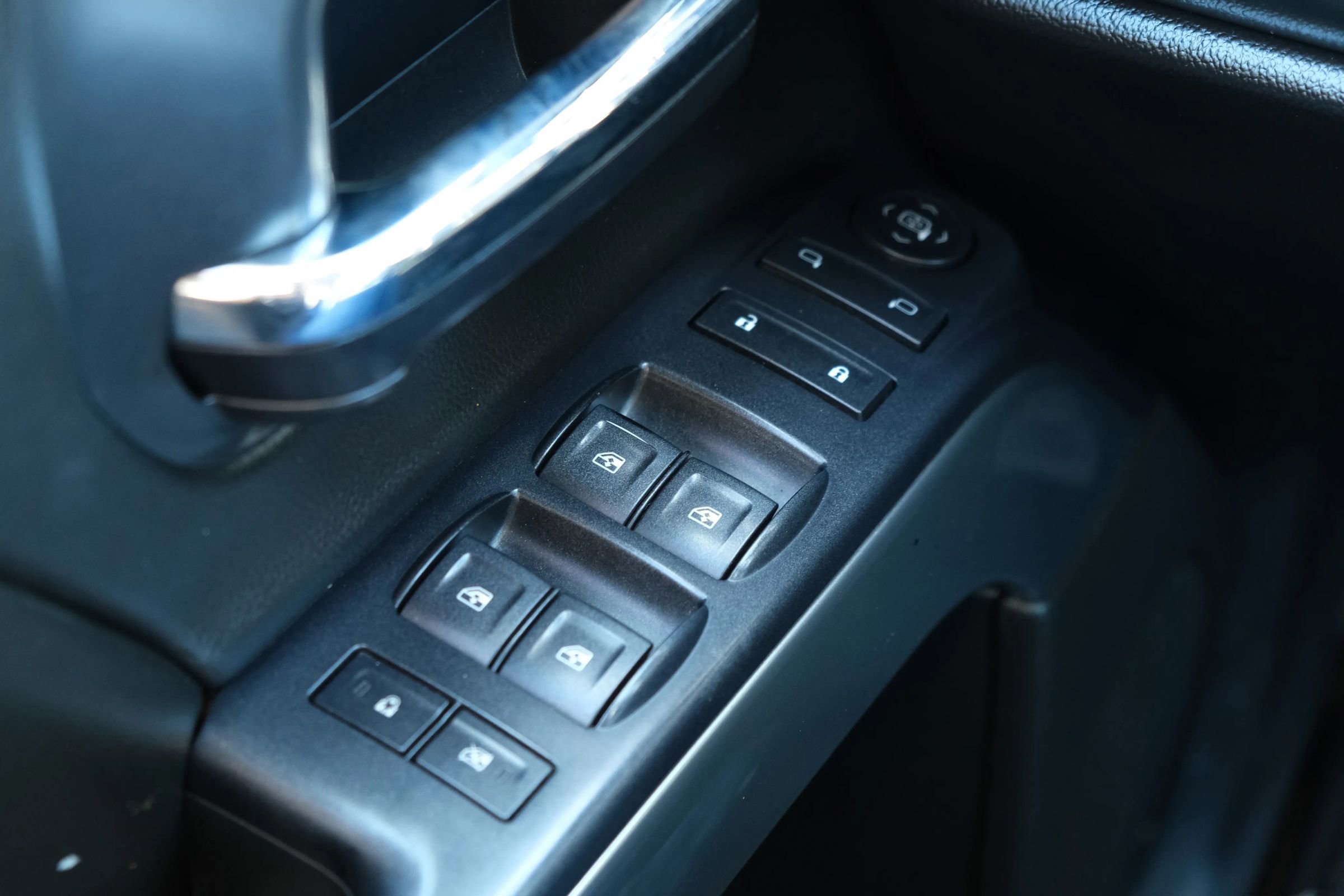 Used 2015 Chevrolet Silverado 1500 LT w/ Trailering Package image 32