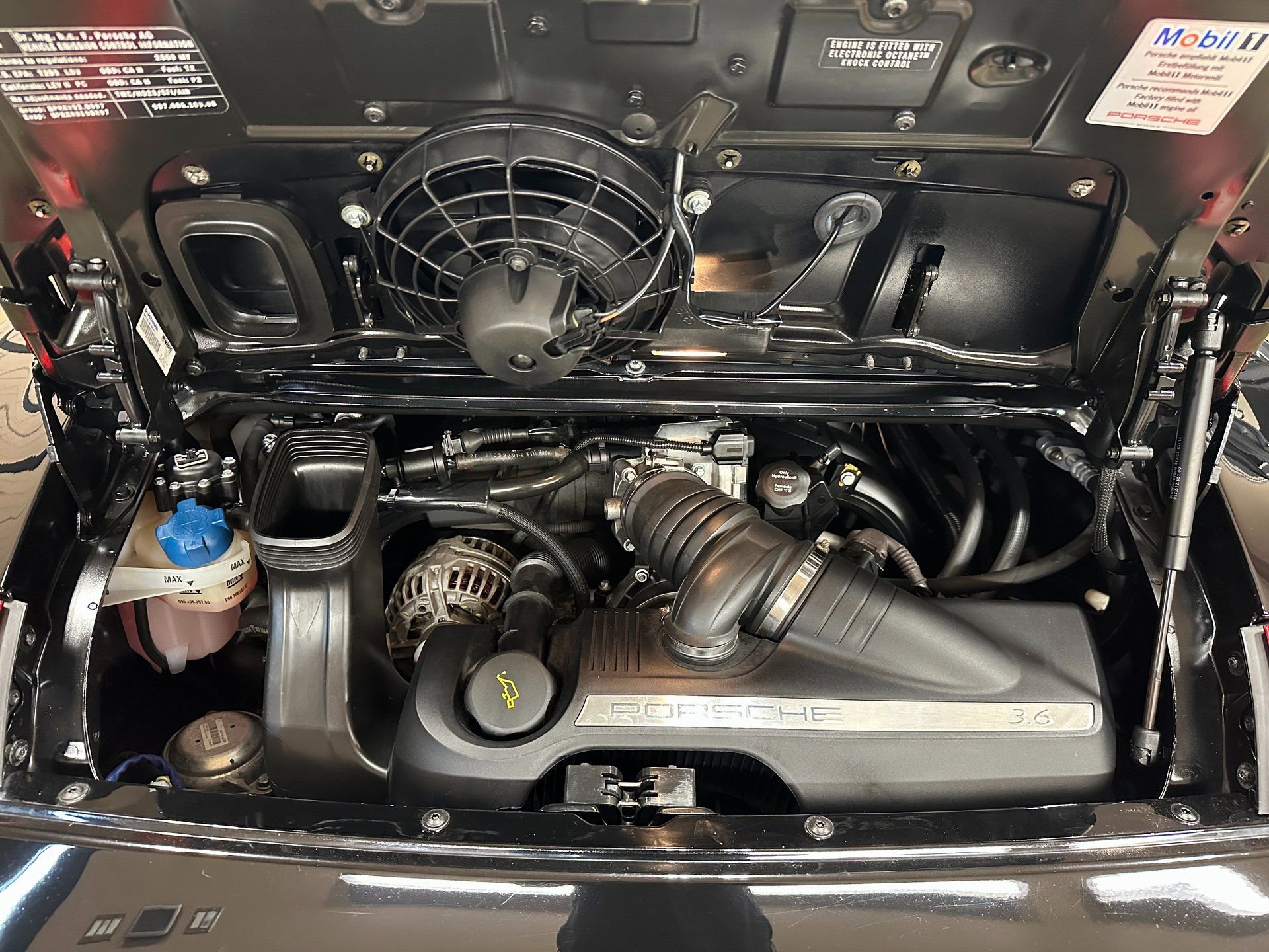 Used 2008 Porsche 911 Carrera image 34