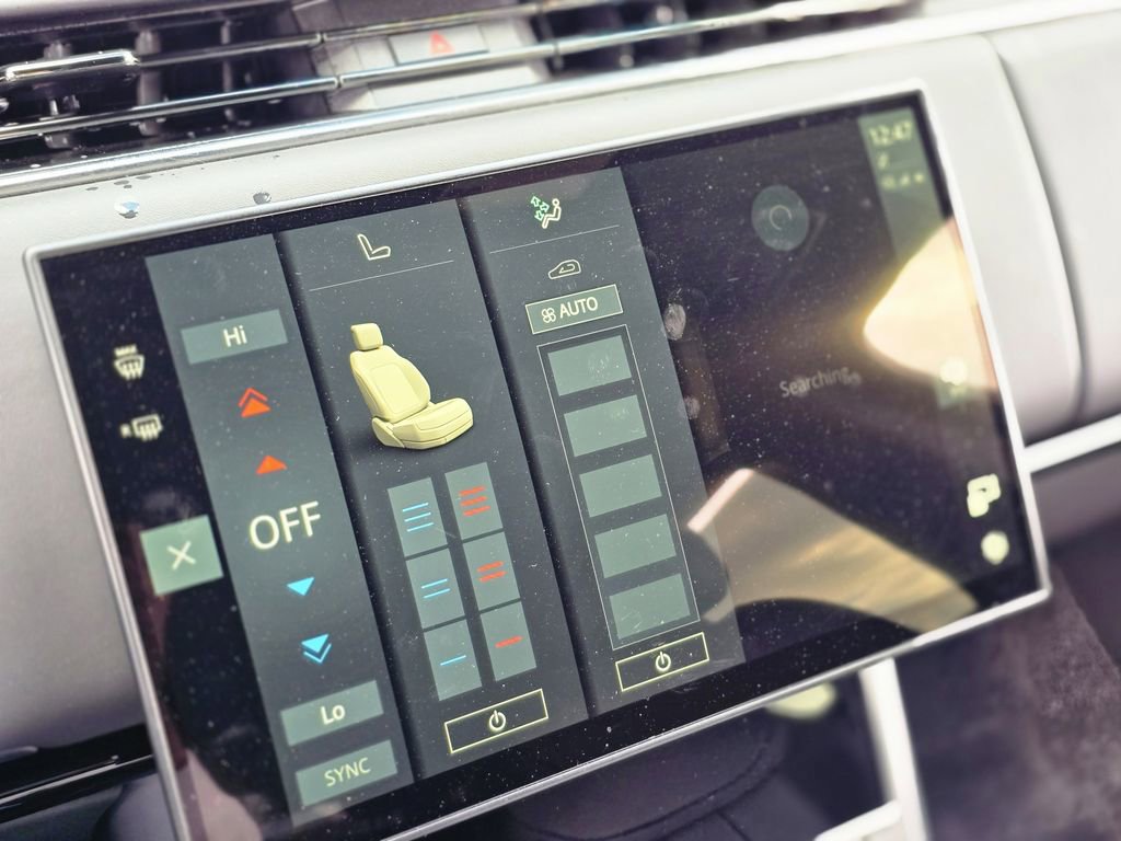 Used 2024 Land Rover Range Rover SE image 26