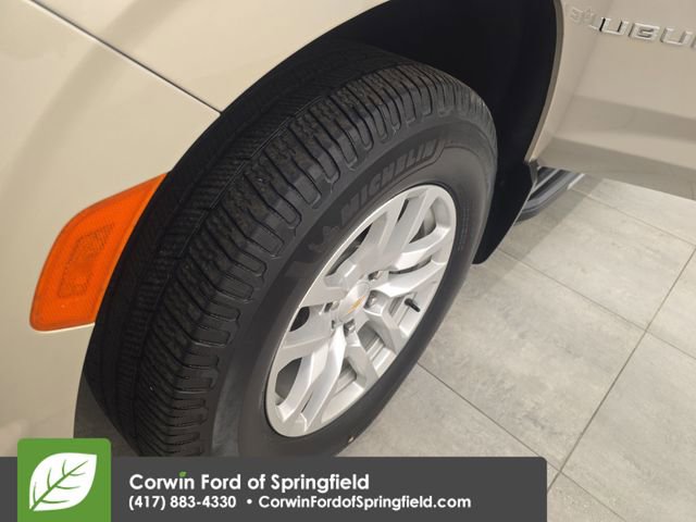 Used 2023 Chevrolet Suburban LT image 38