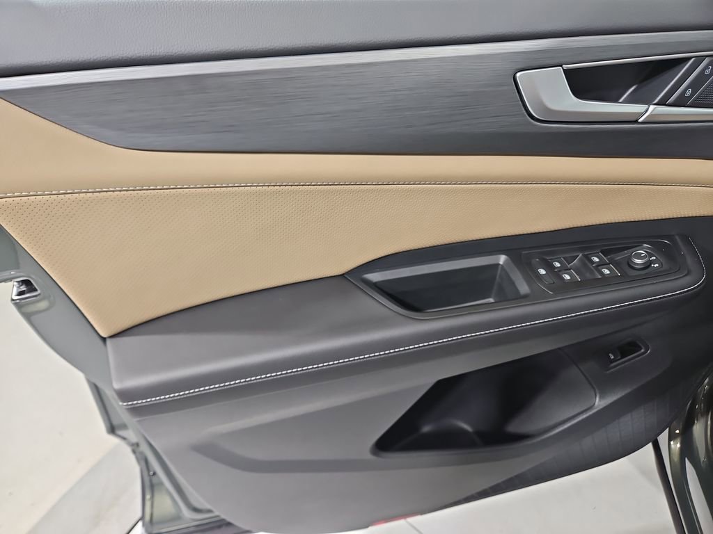 New 2026 Volkswagen Atlas Cross Sport SE image 10