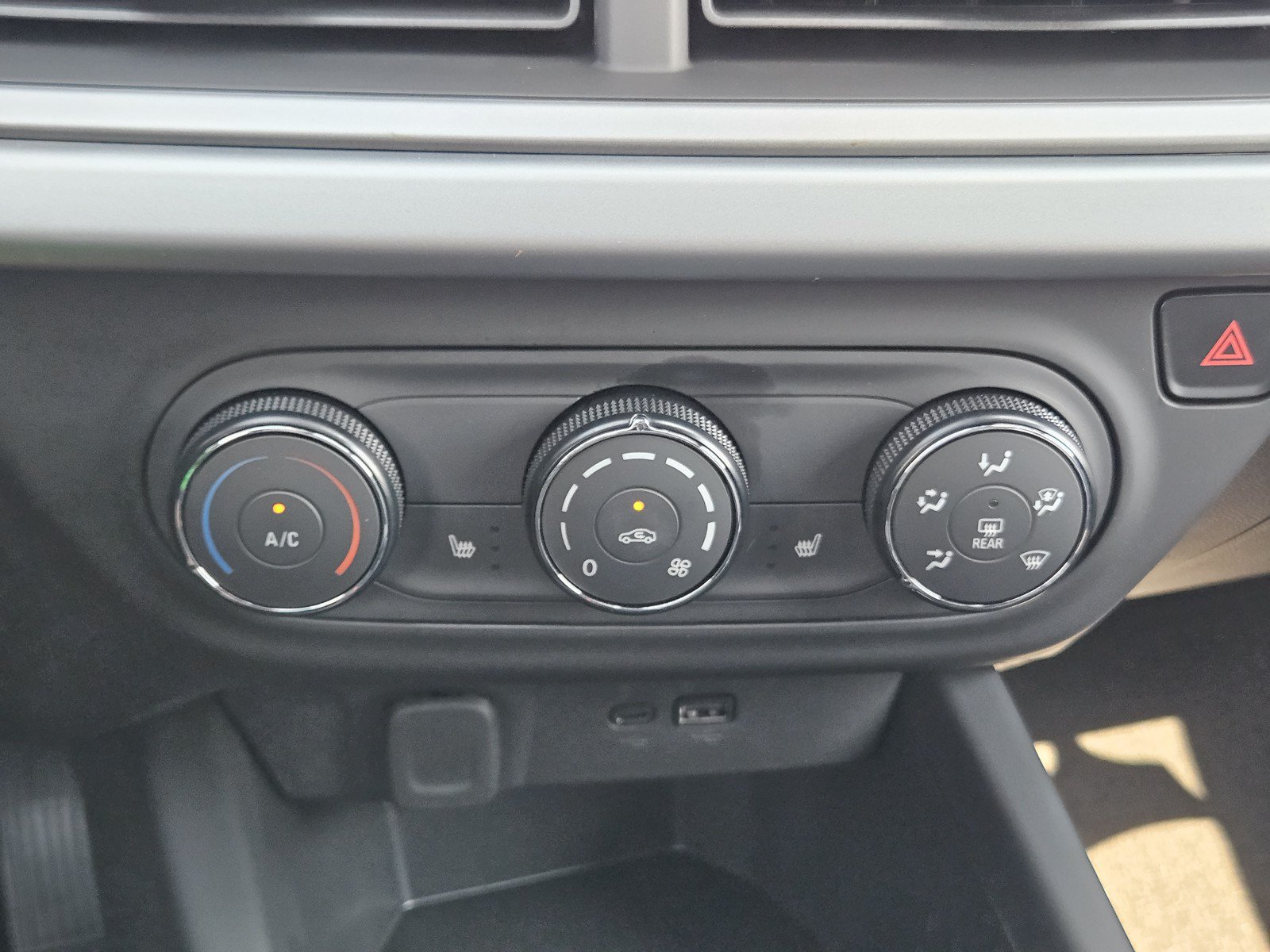 New 2026 Chevrolet Trax RS w/ Sunroof Package FWD image 14