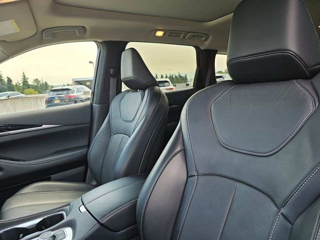 Certified 2024 INFINITI QX60 Pure image 27