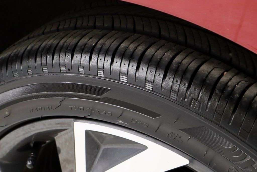 Certified 2025 Hyundai Elantra SEL image 25