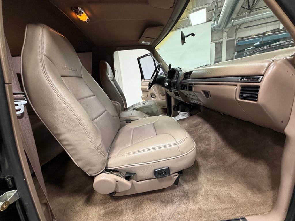 Used 1993 Ford Bronco Eddie Bauer AWD/4WD image 45