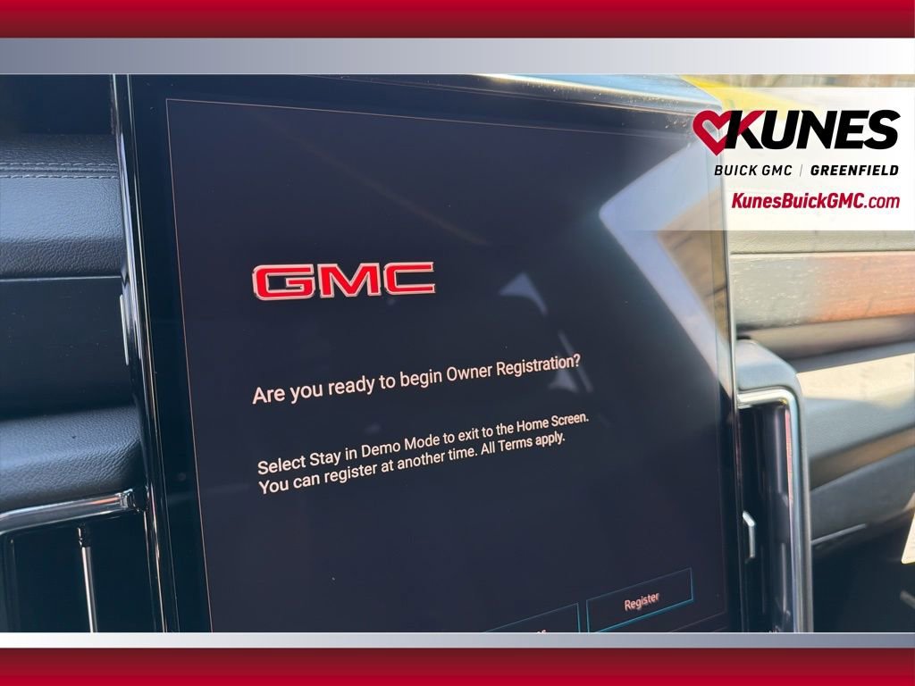 New 2026 GMC Yukon XL Denali w/ Denali Reserve Package image 27