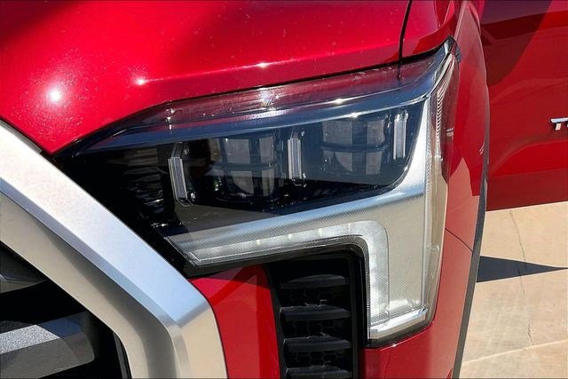 Used 2024 Toyota Tundra Limited image 35