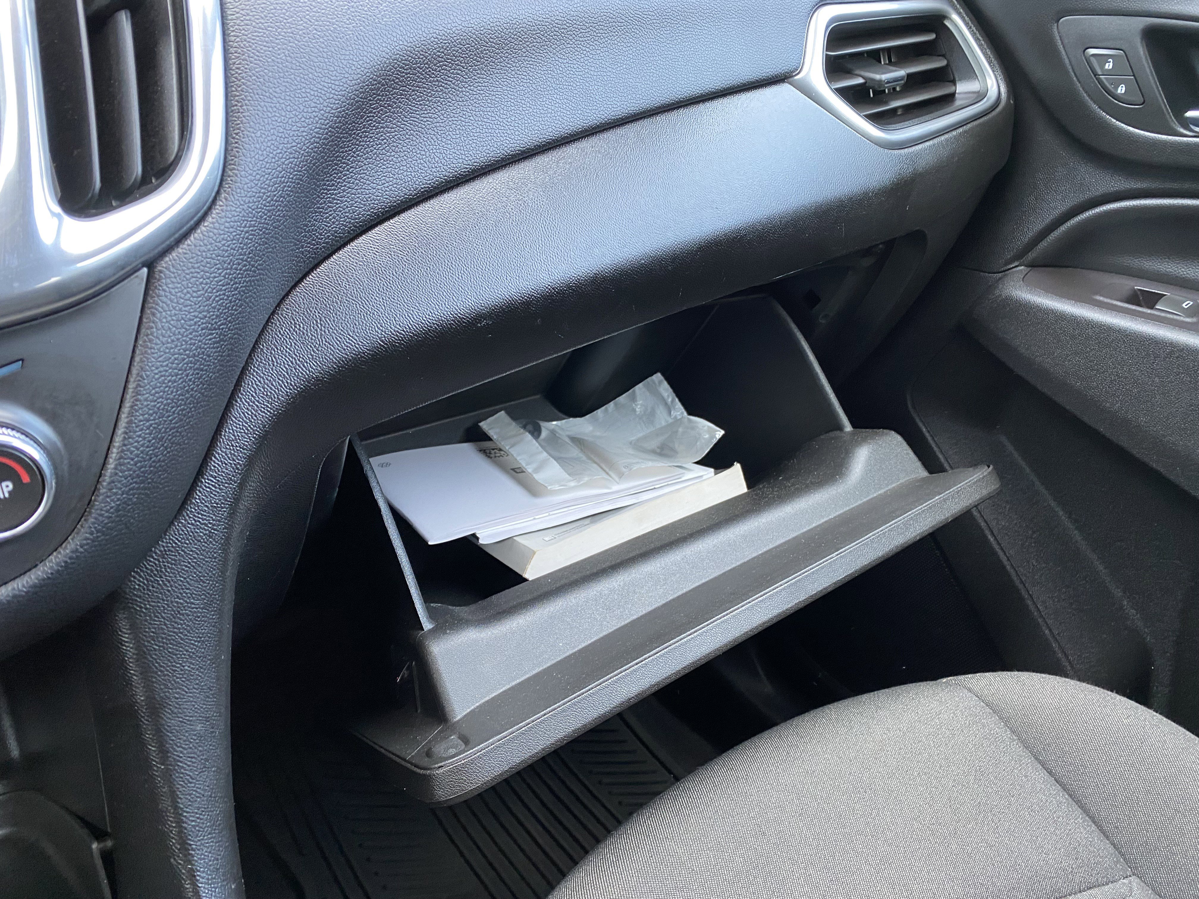 Used 2020 Chevrolet Equinox LT image 30