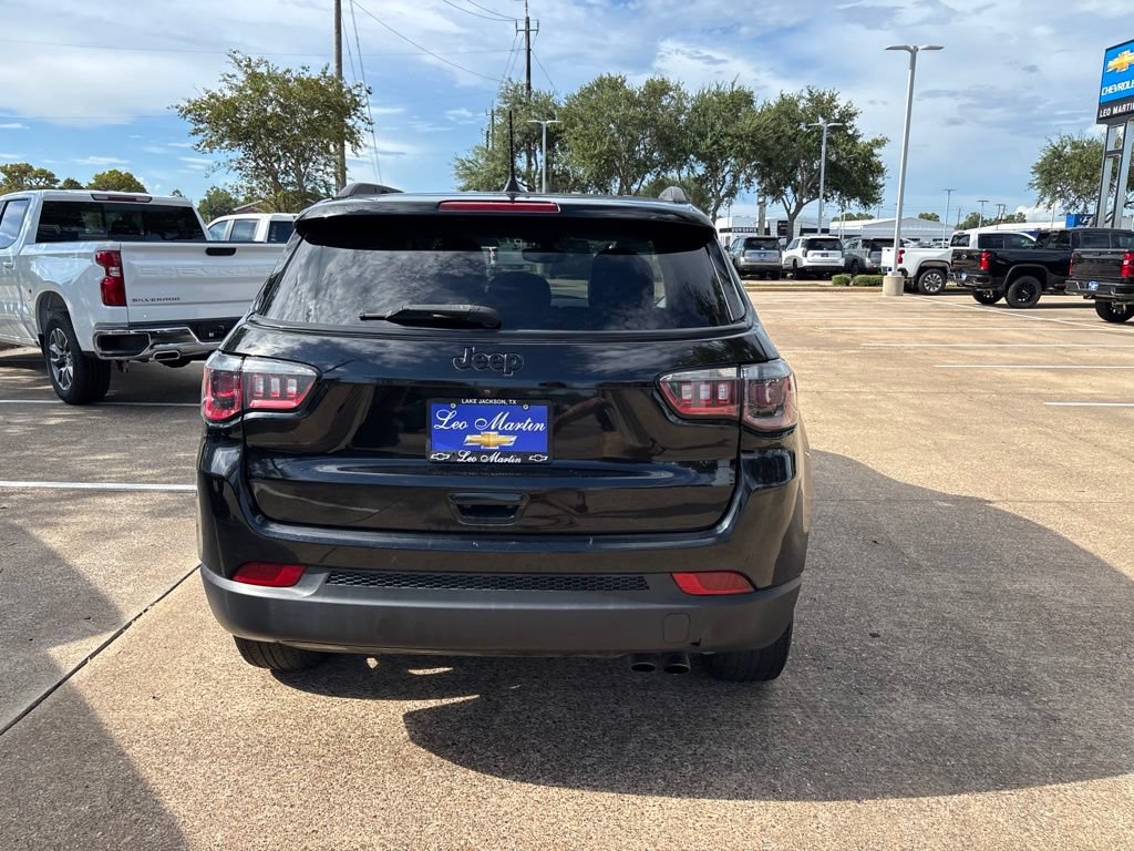 Used 2021 Jeep Compass Latitude FWD image 6