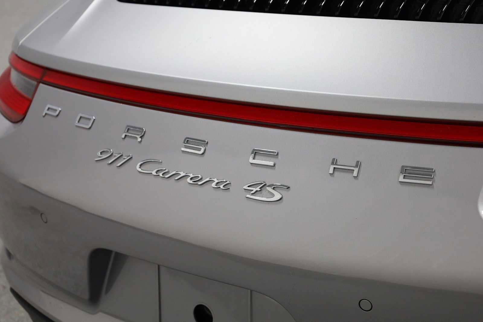 Certified 2018 Porsche 911 Carrera 4S image 8