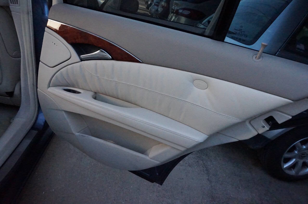 Used 2004 Mercedes-Benz E 500 4MATIC Wagon image 15