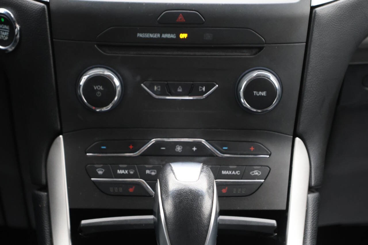 Used 2016 Ford Edge SEL w/ Equipment Group 201A image 21