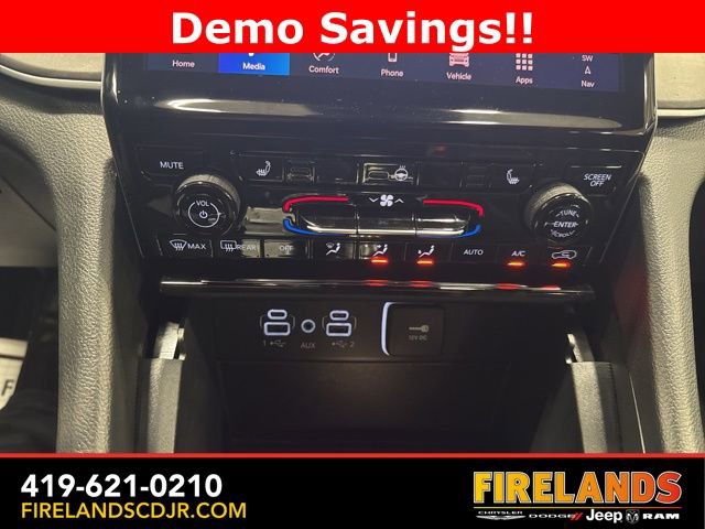 New 2025 Jeep Grand Cherokee Limited w/ Trailer Tow Package image 27