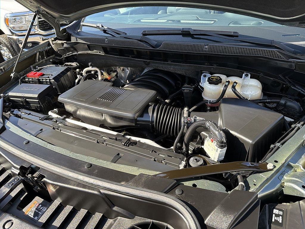 Used 2024 Chevrolet Tahoe Premier RWD image 29